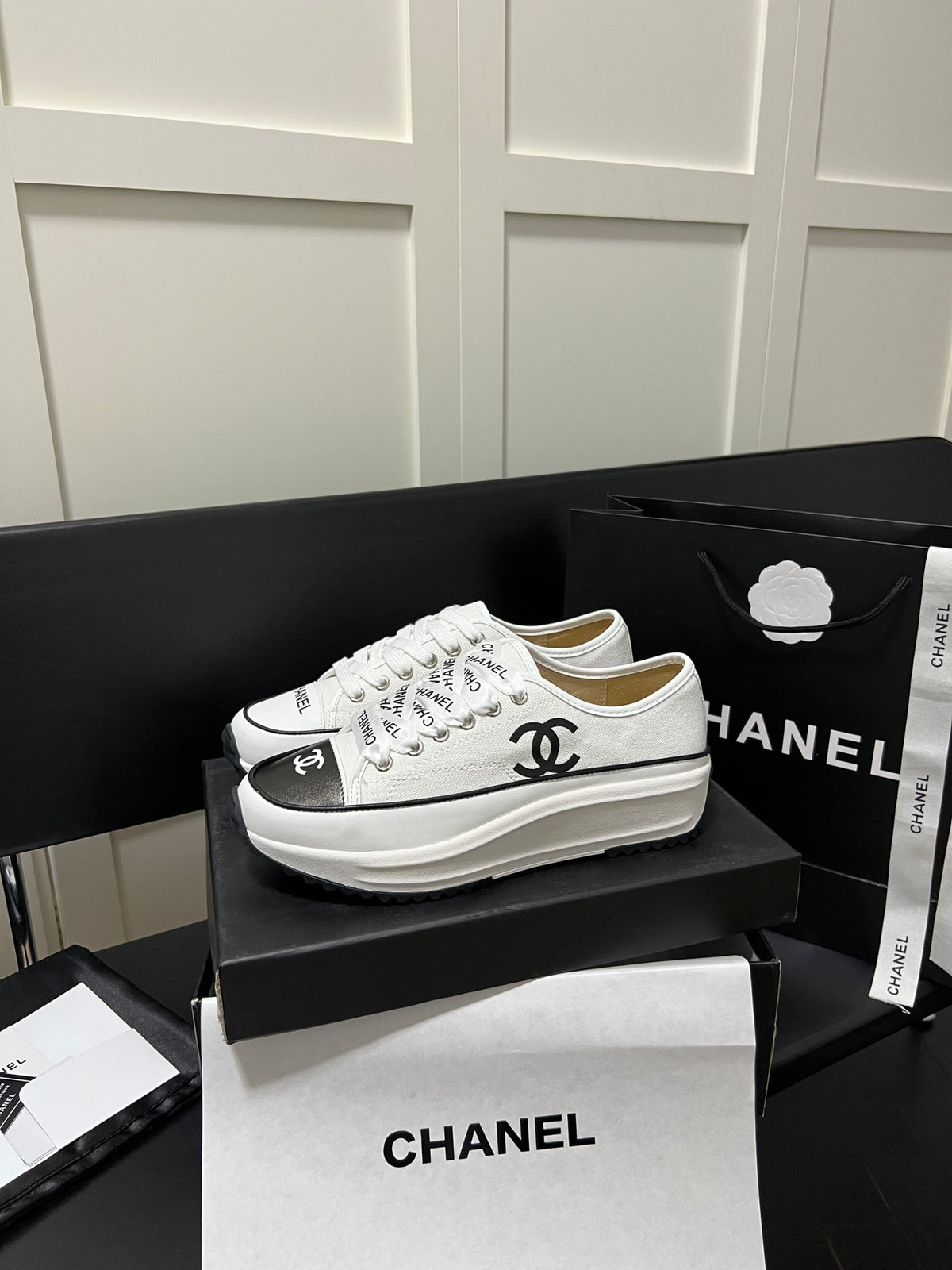 24 New CL Classic Canvas Leather Casual Shoes XC0424040705