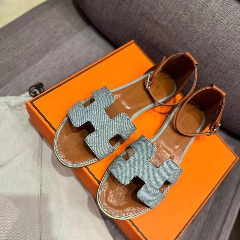 New Flat Heel Sandals 1024032028