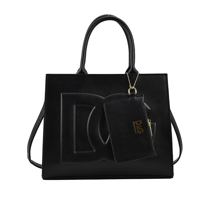 New Fashion Versatile One Shoulder Handheld Bag 1024010906
