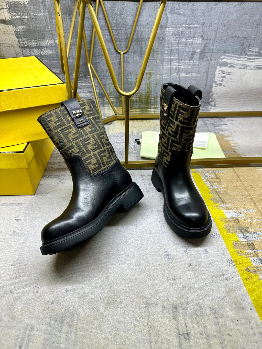 24 New Fall and Winter Fashion Women's Boots 0424090215