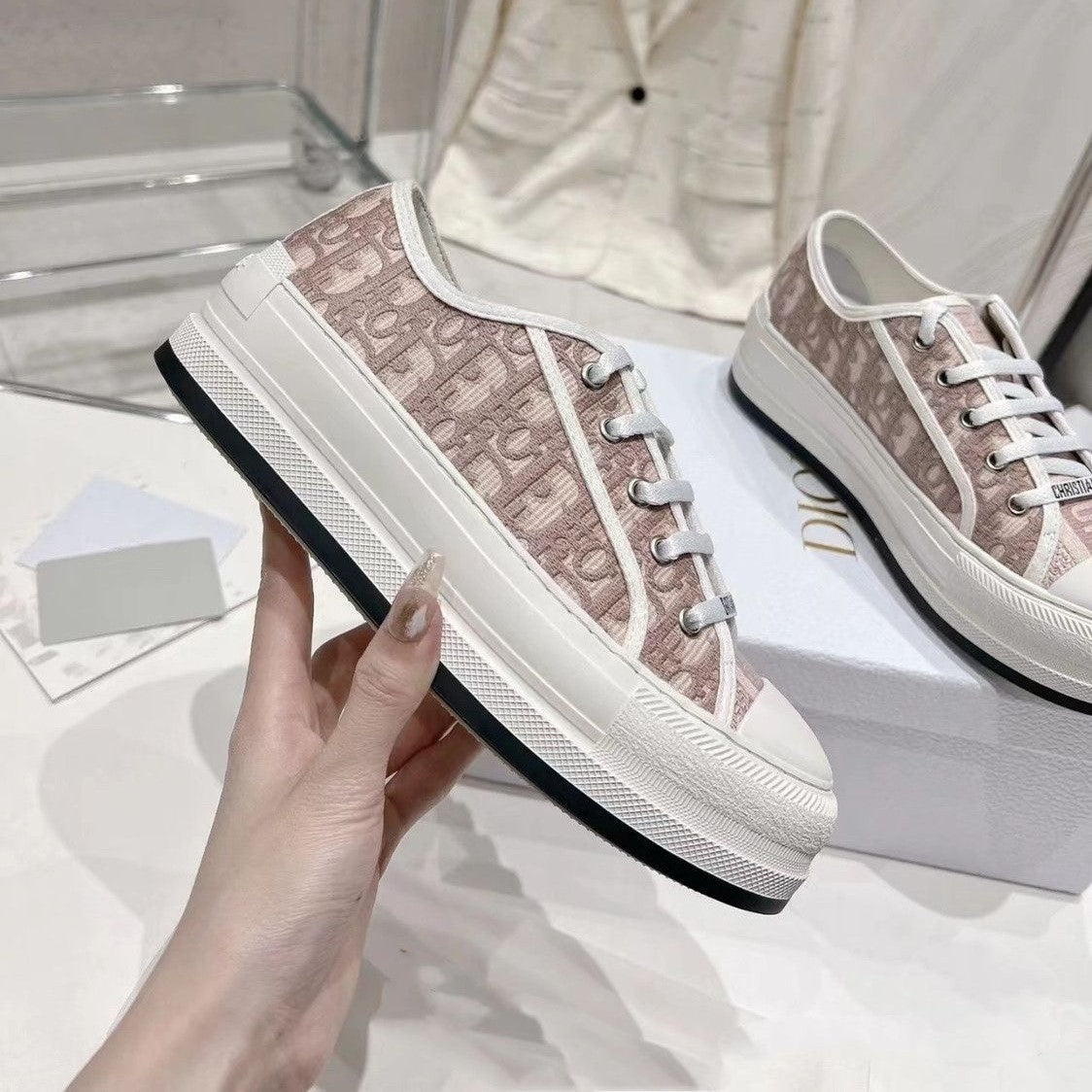 Embroidered Women's Canvas Shoes XC0823080802