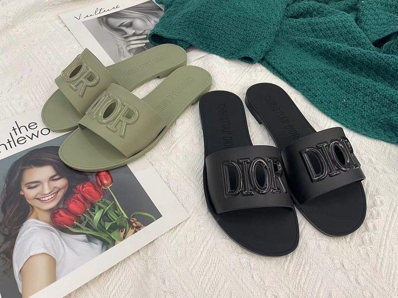 New Style Slip-on Princess Wind Quick Dry Beach Flat Sandals And Slippers 1024062815
