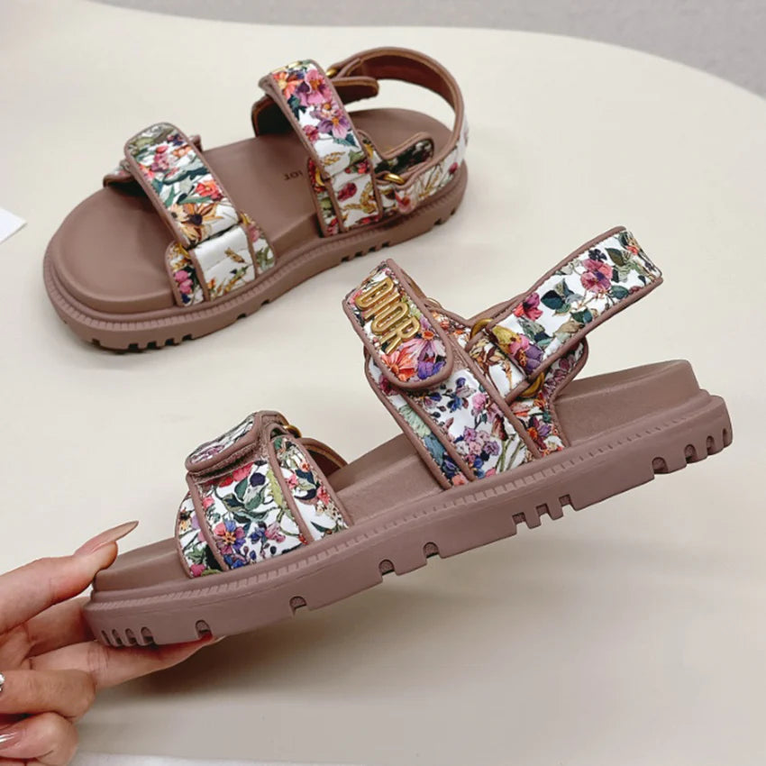 New versatile floral sandals 1024071515