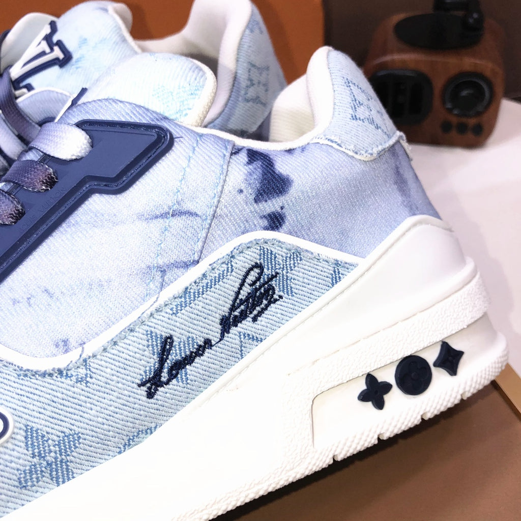 25 Luxury V Brand Casual Sneakers 0425112501