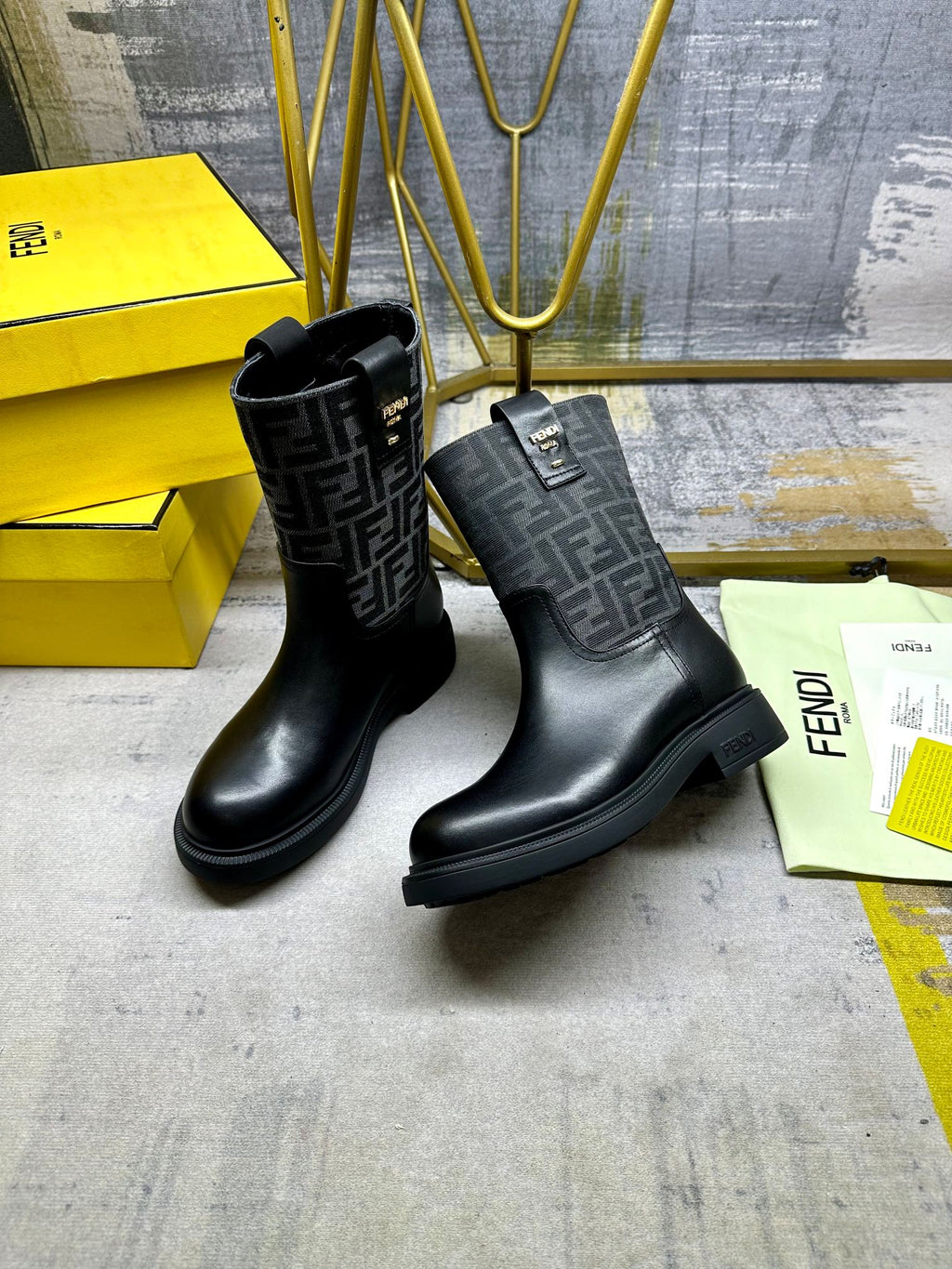 24 New Fall and Winter Fashion Women's Boots 0424090215