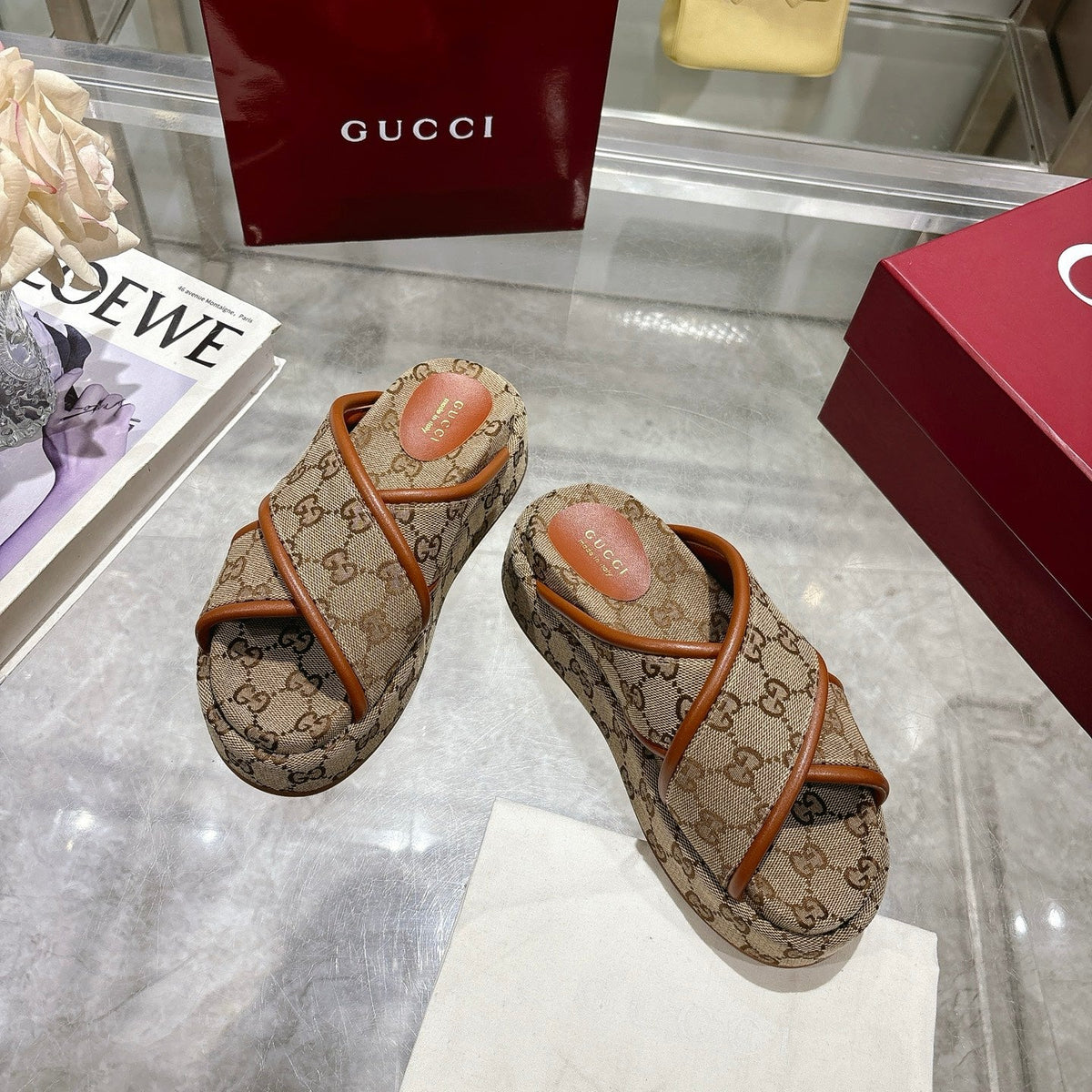 GG cross-upper thick-soled flip-flops 0725052901