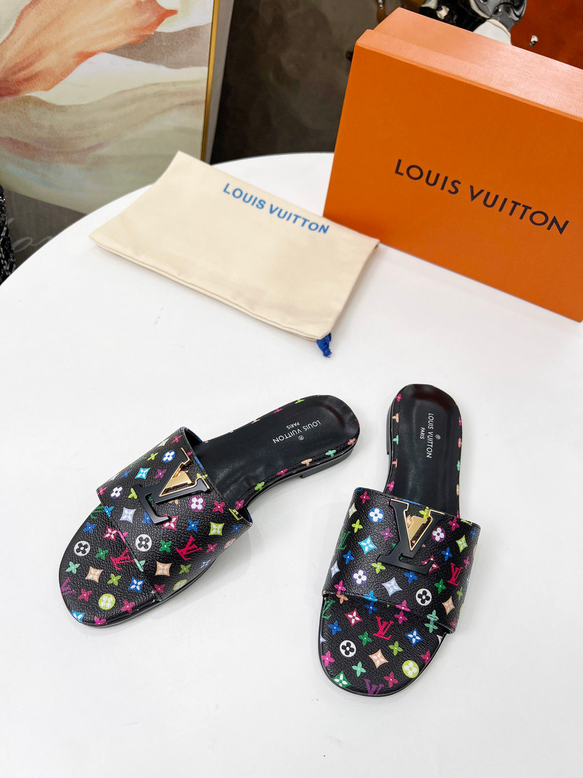 New V logo printed sandals fashion casual flip flops 0425040915