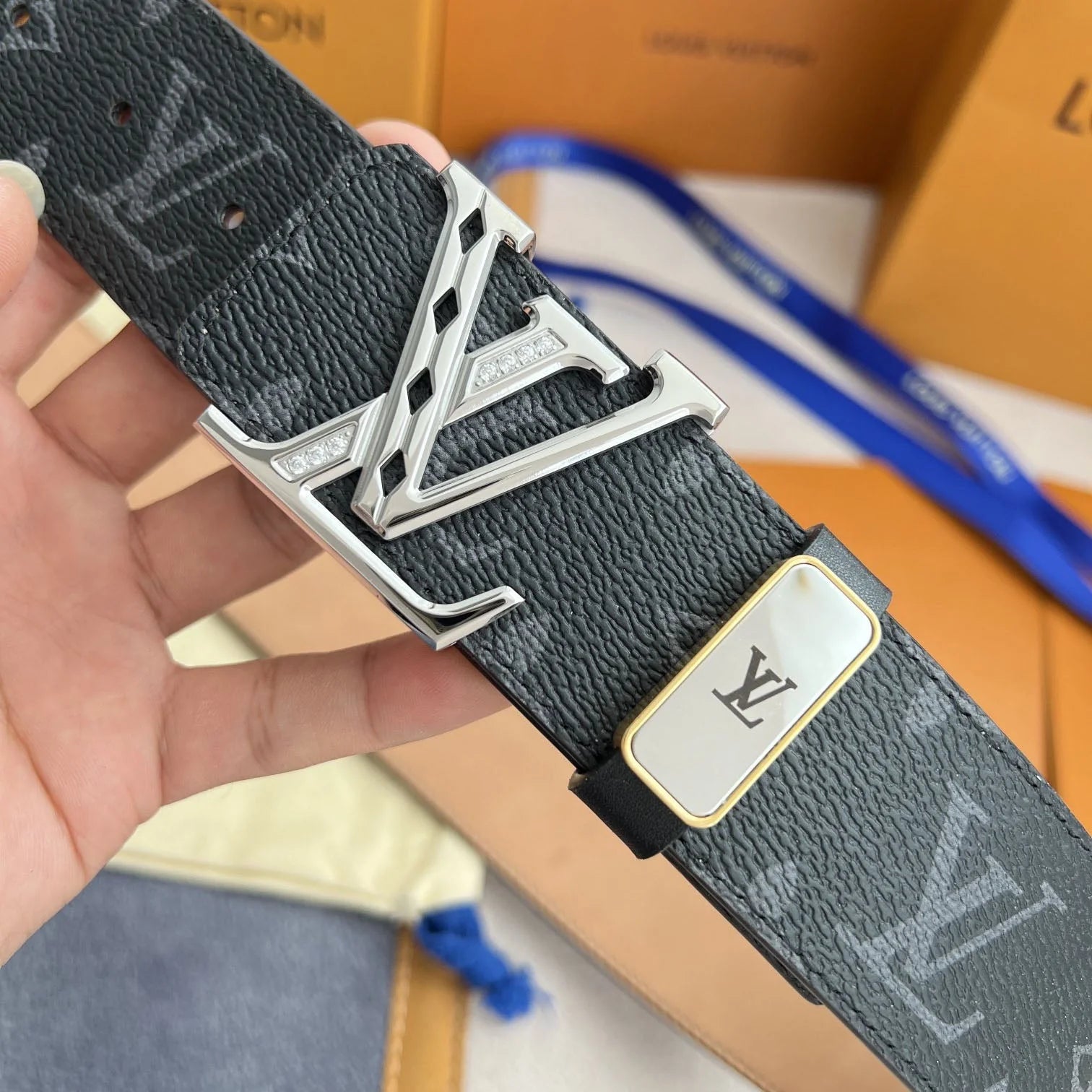 Luxury Genuine Leather Men’s Belt 1025010711