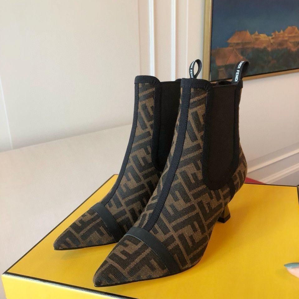Pointed Toe Fashionable and Versatile High Heels 0823112308