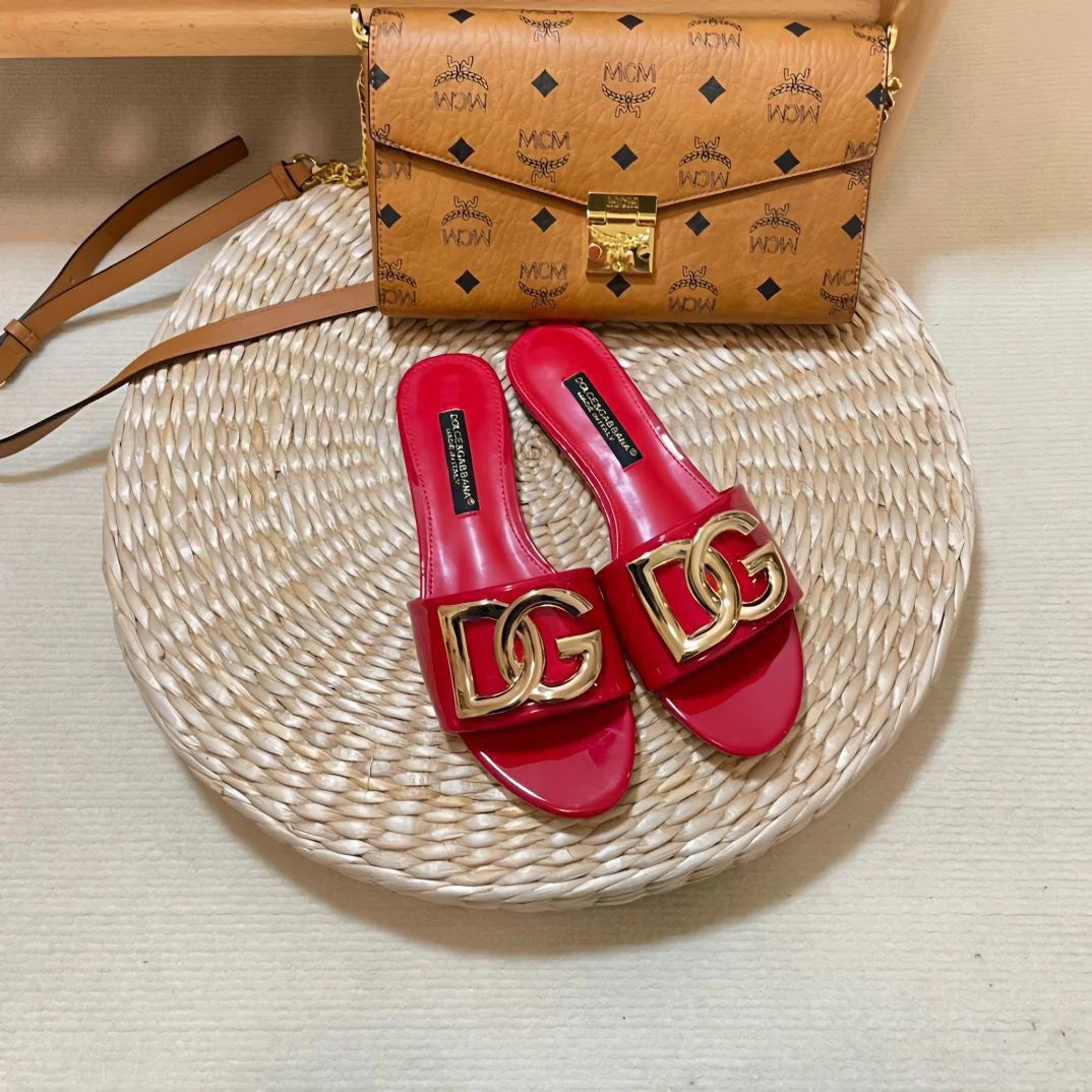 New D Letter Open Toe Flat Slippers 1024040205