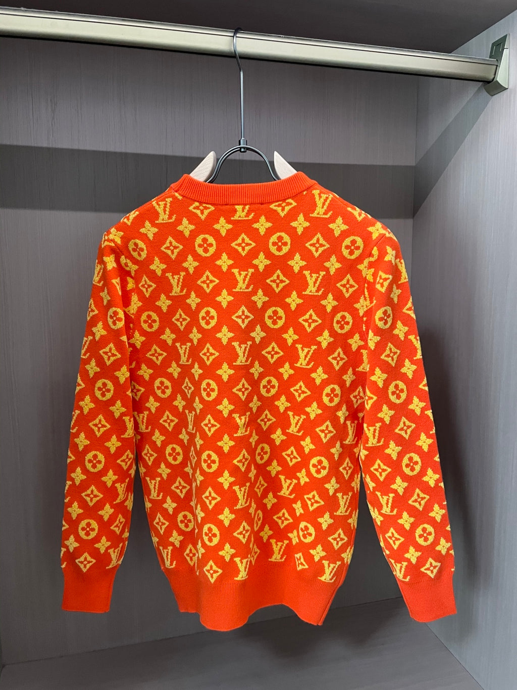 VL Fashion classic round neck sweater 3D-0425101401