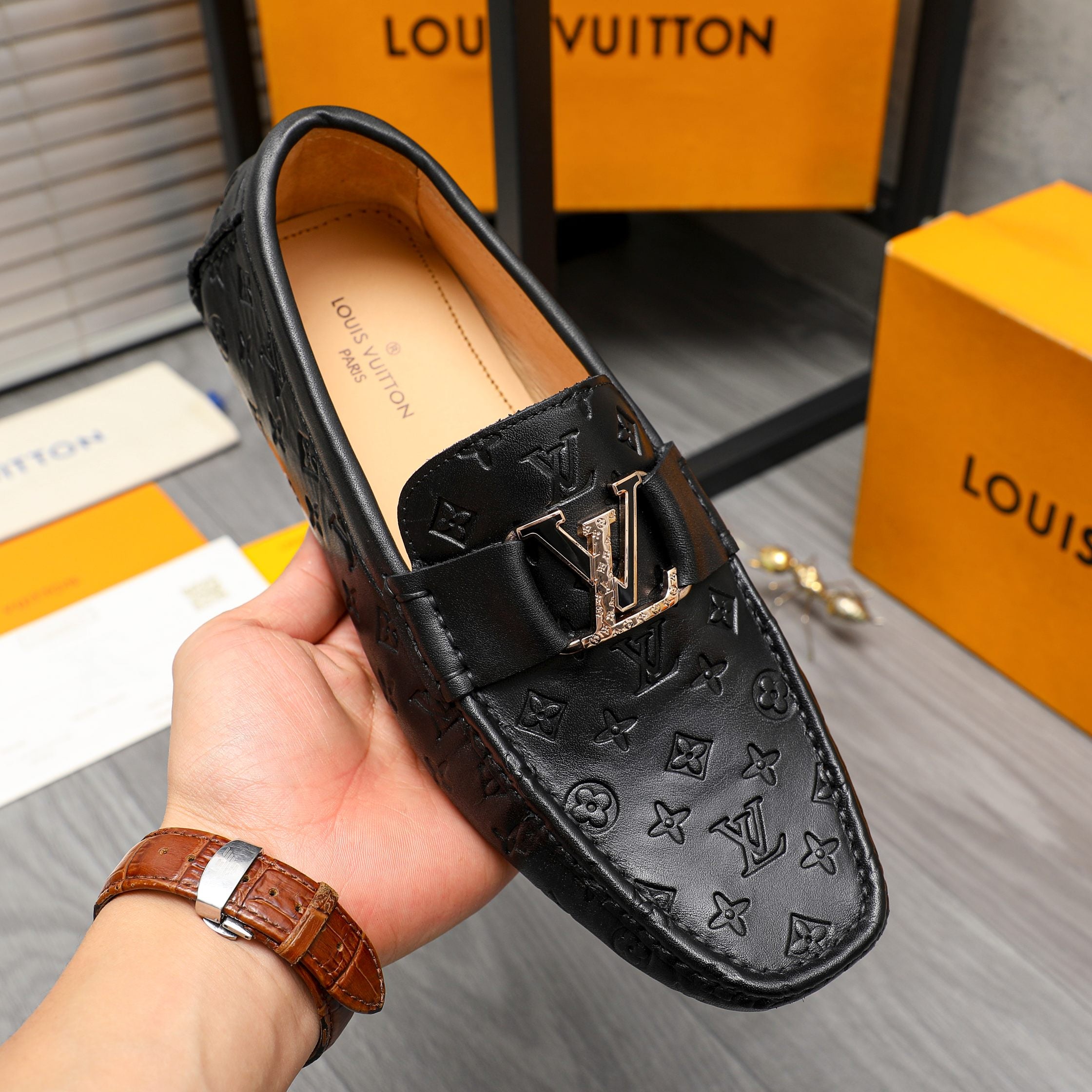 New fashion and versatile business loafers XC0424040208
