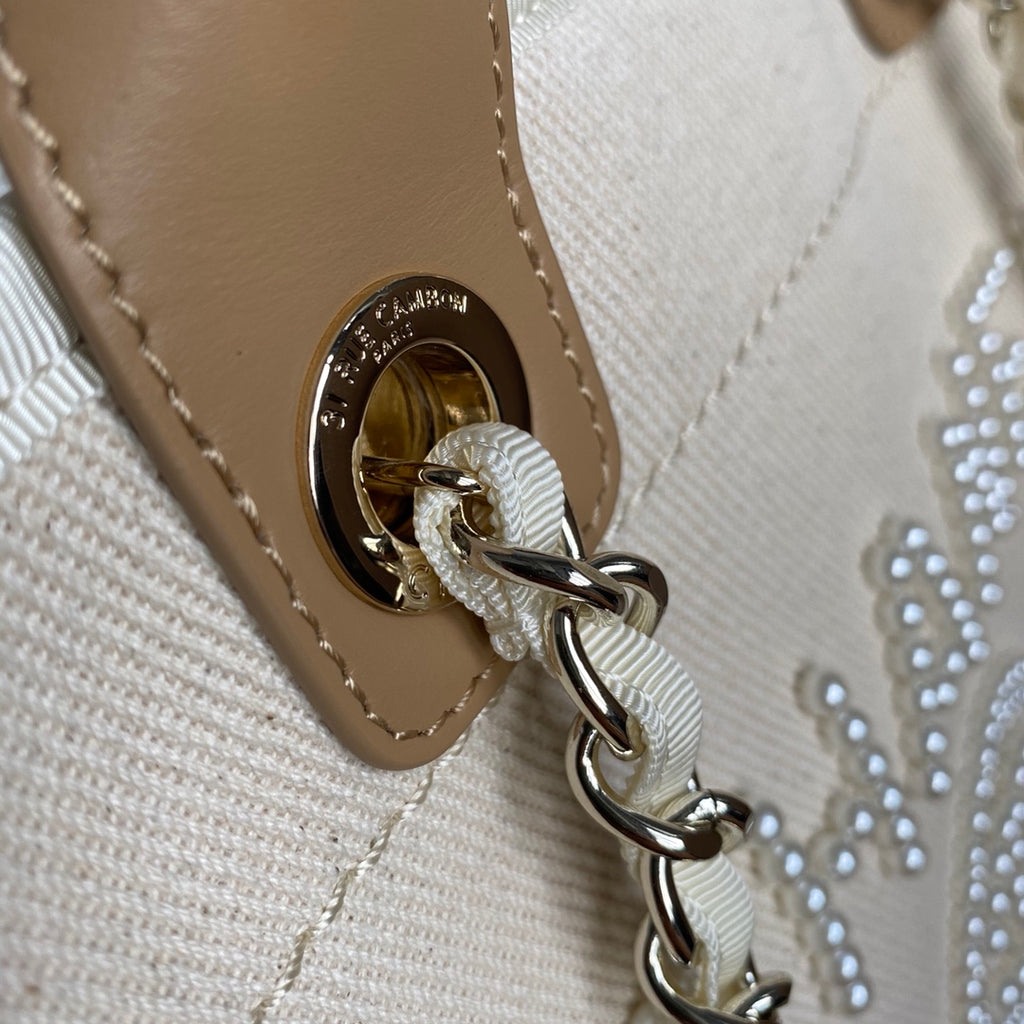 CHA Deauville Tote Tweed Bag Summer Collection White For Women 0425022502