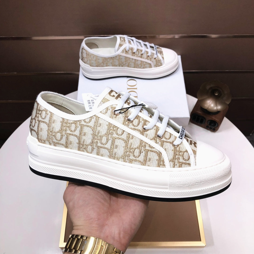 Embroidered Women's Canvas Shoes XC0823080802