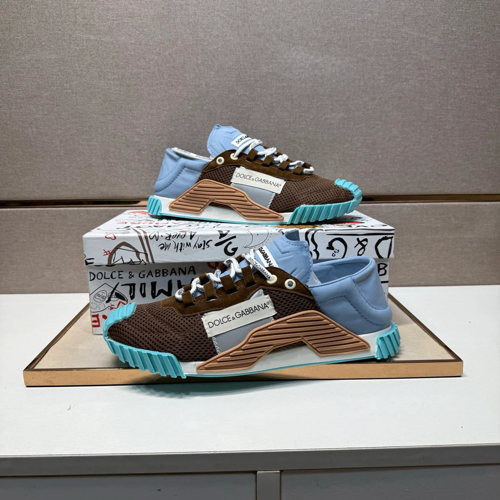 Matching Casual Shoes for Couples 1026042015