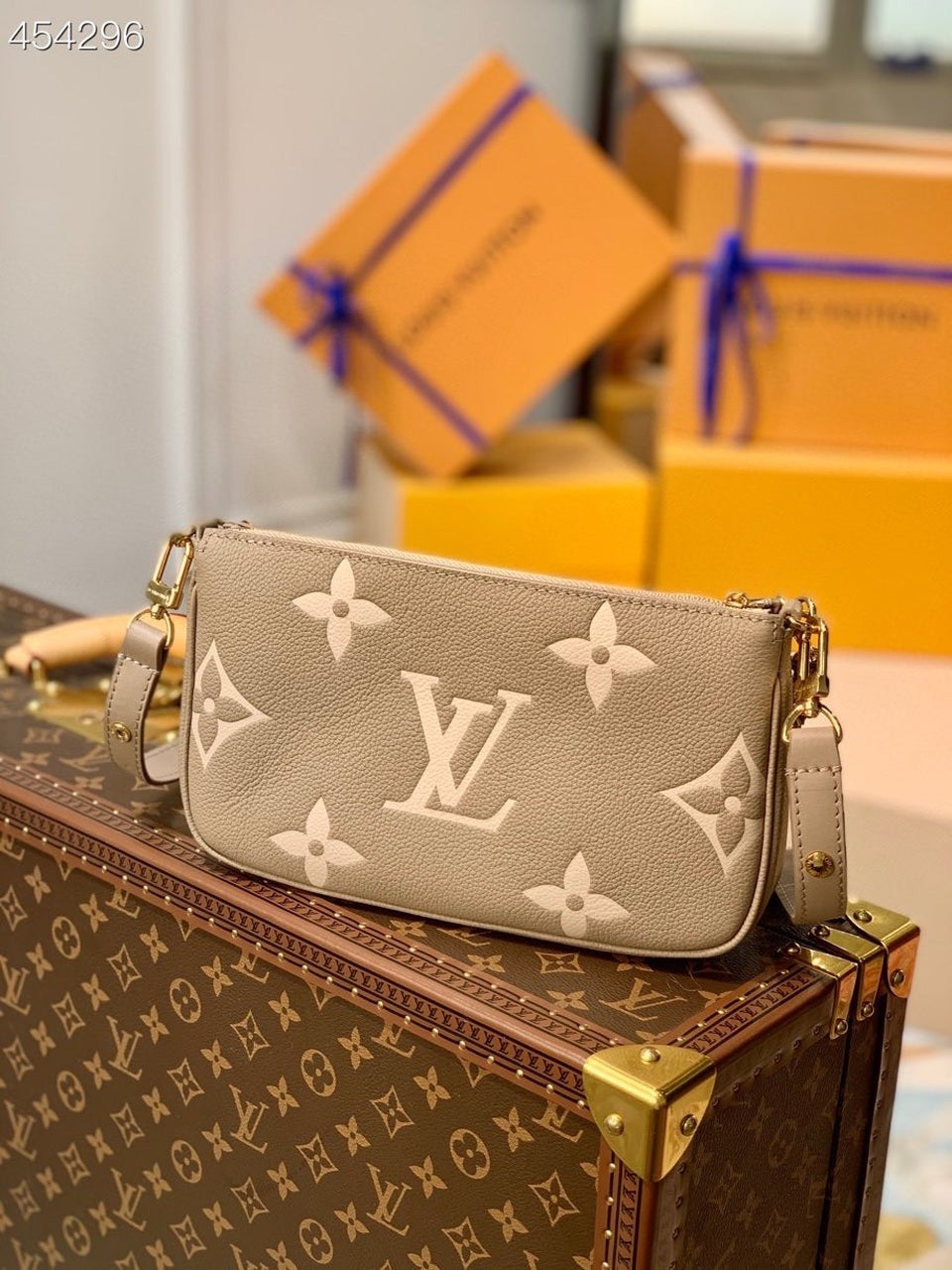 Multi Pochette Accessoires Monogram Empreinte Tourterelle Beige/Cream For Women, Women's Handbags, Shoulder And Crossbody Bags 9.8in/25cm