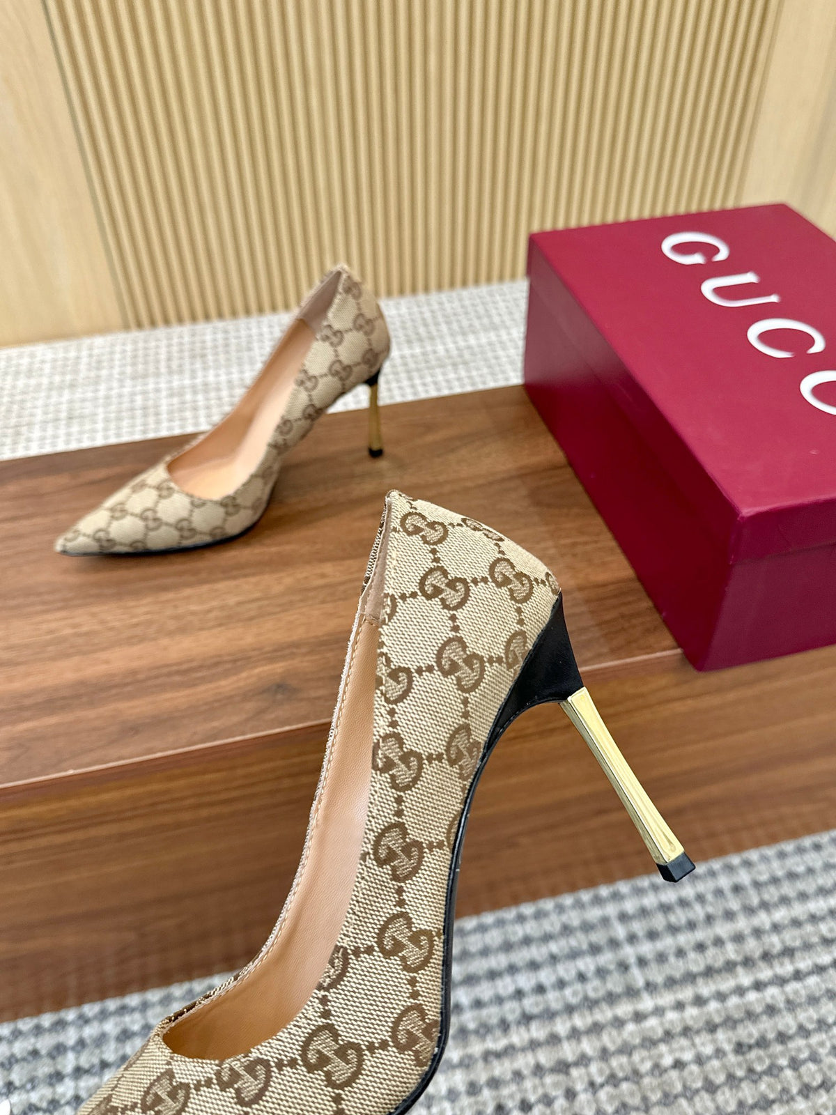 G Ladies Classic Luxury High Heels XC0426050801