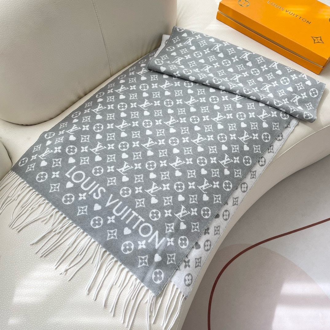 VL Essential new arrival scarf 0424121004