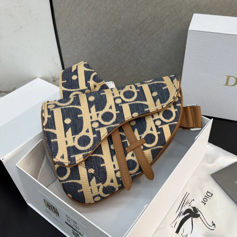 DI 26ss Crossbody bag CWT1326082107