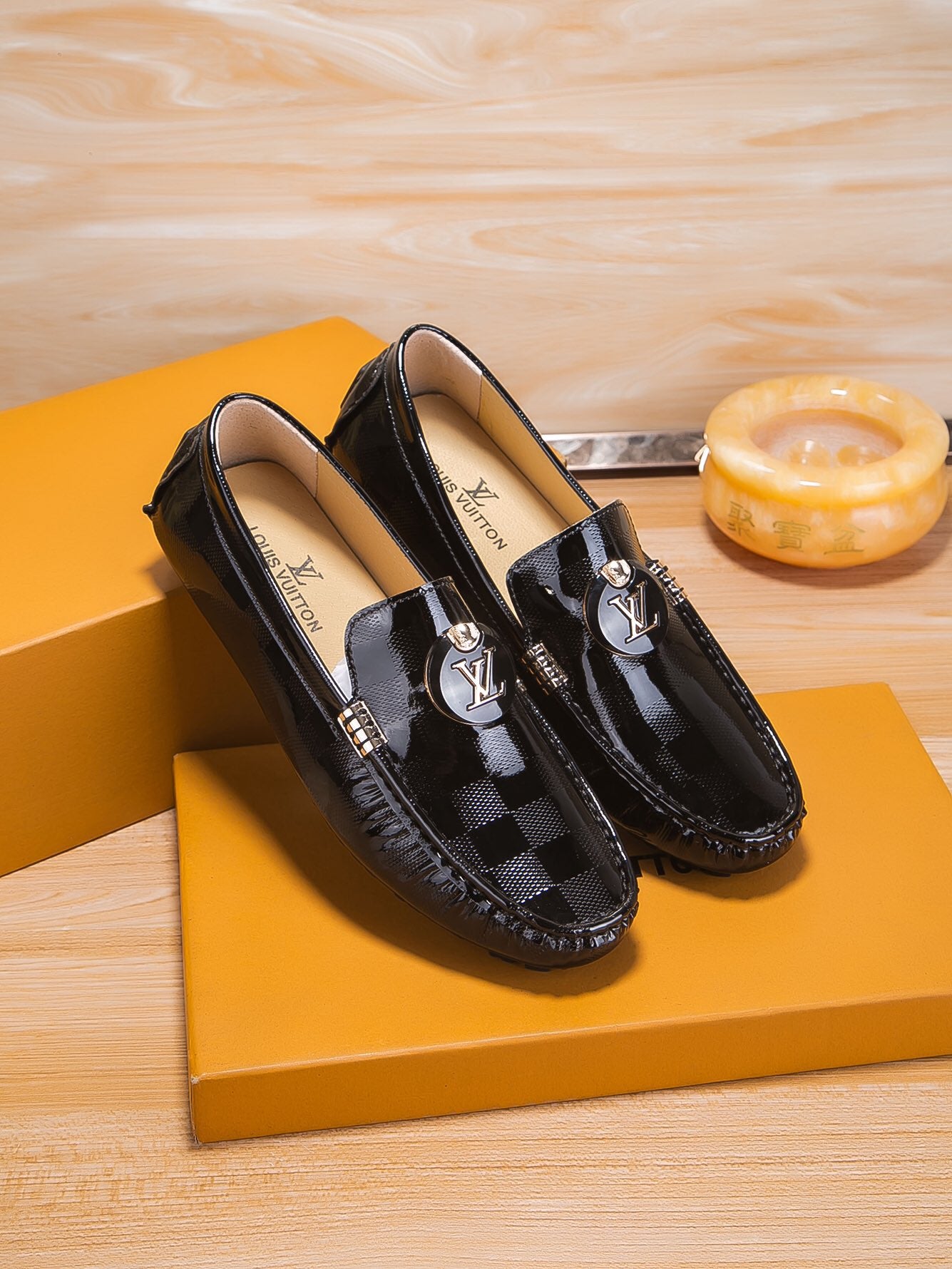 New Luxury V Brand Loafers XC0424082204