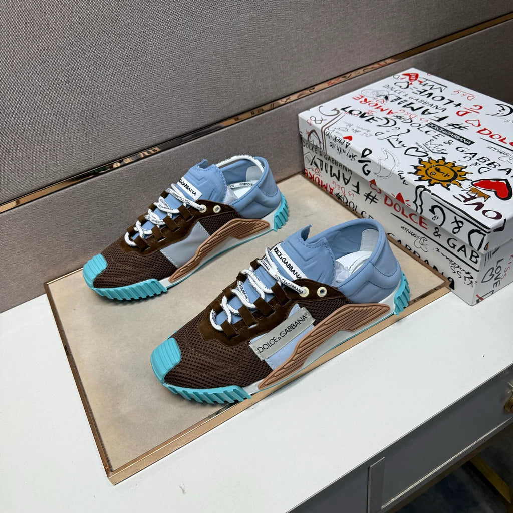 Matching Casual Shoes for Couples 1026042015