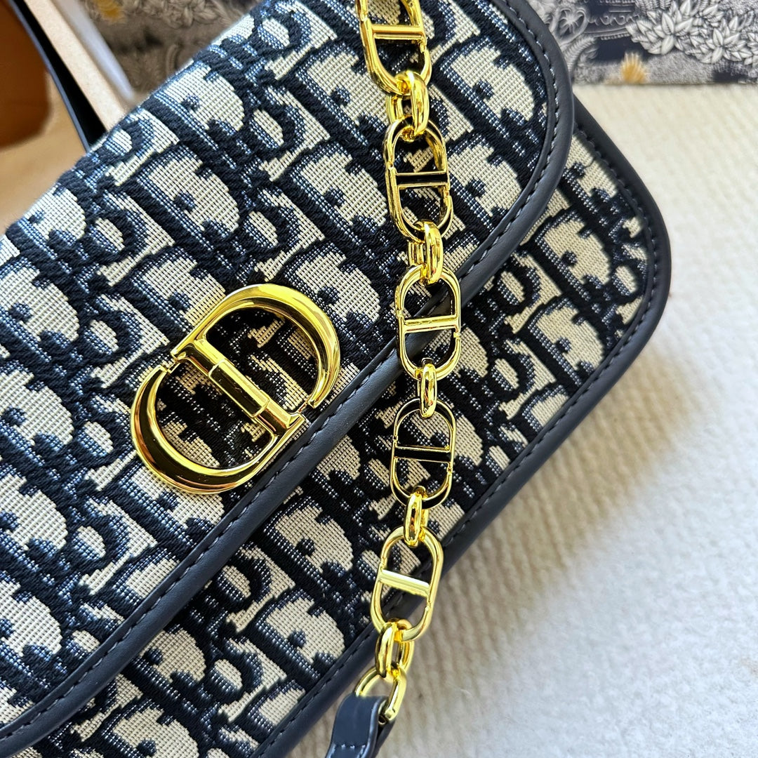 Enamel coated buckle bag XC0123071816