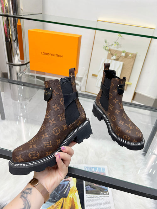 24 New Fall and Winter Fashion Women's Boots 0424090212