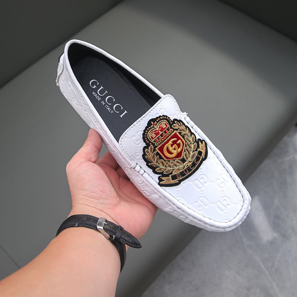 Men's versatile casual loafers 1025070311