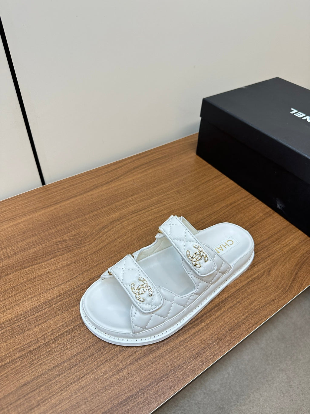 CL 24 New Fashion Beach Sandals XC0424031815