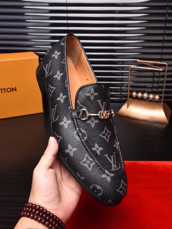New Fashion Genuine Leather Slip On Shoes High version