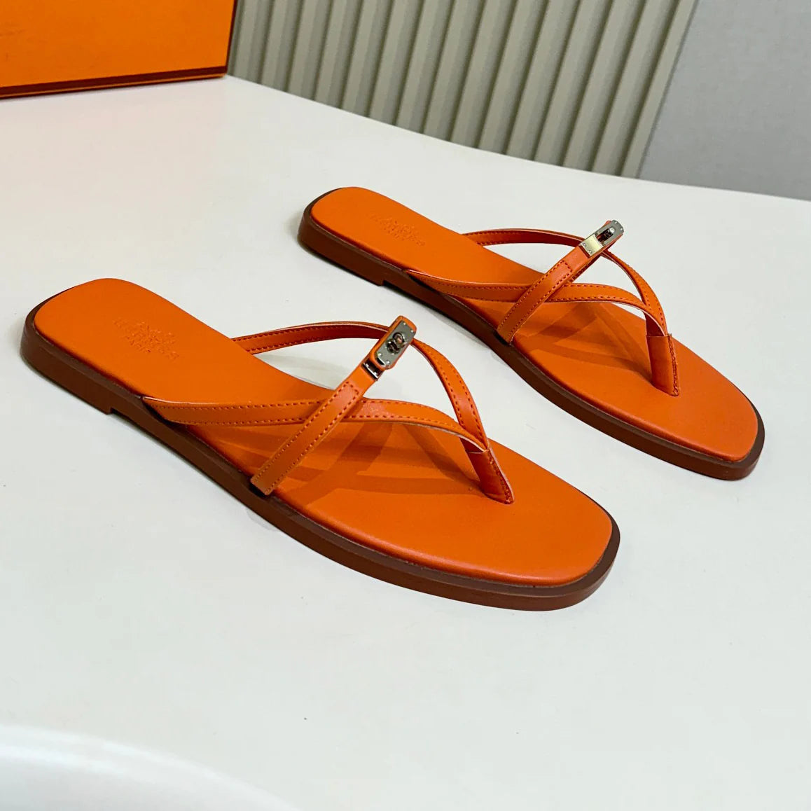 New Kelly Buckle Flip-Flops 1026070204