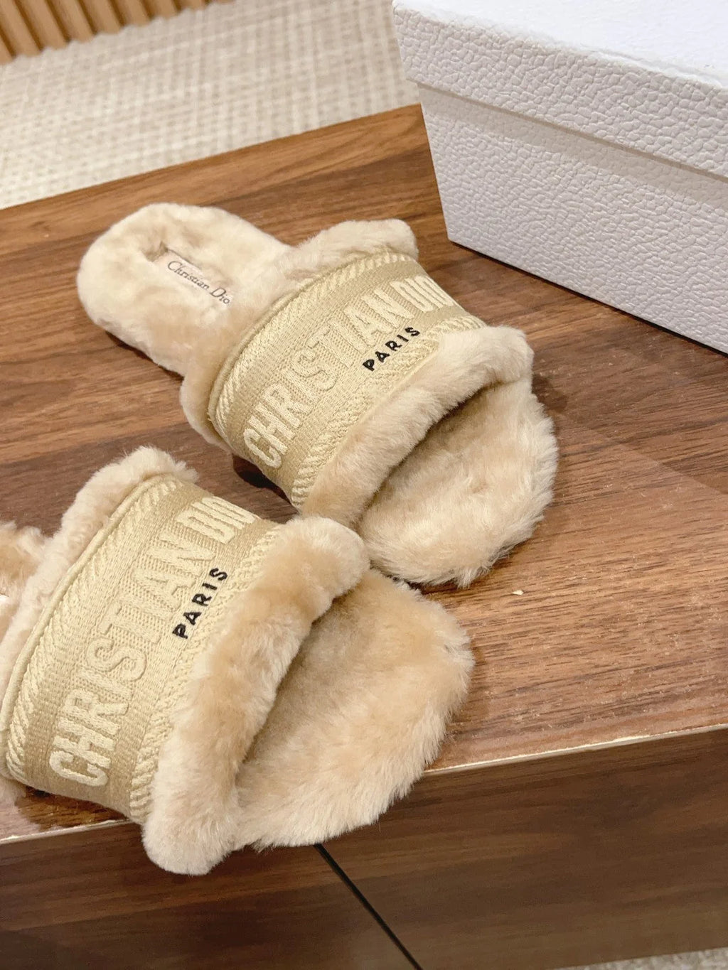 CD Dway Slide Beige Fleece Lining And Canvas Fabric