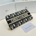 New Fashion Versatile Handbag 1024011508