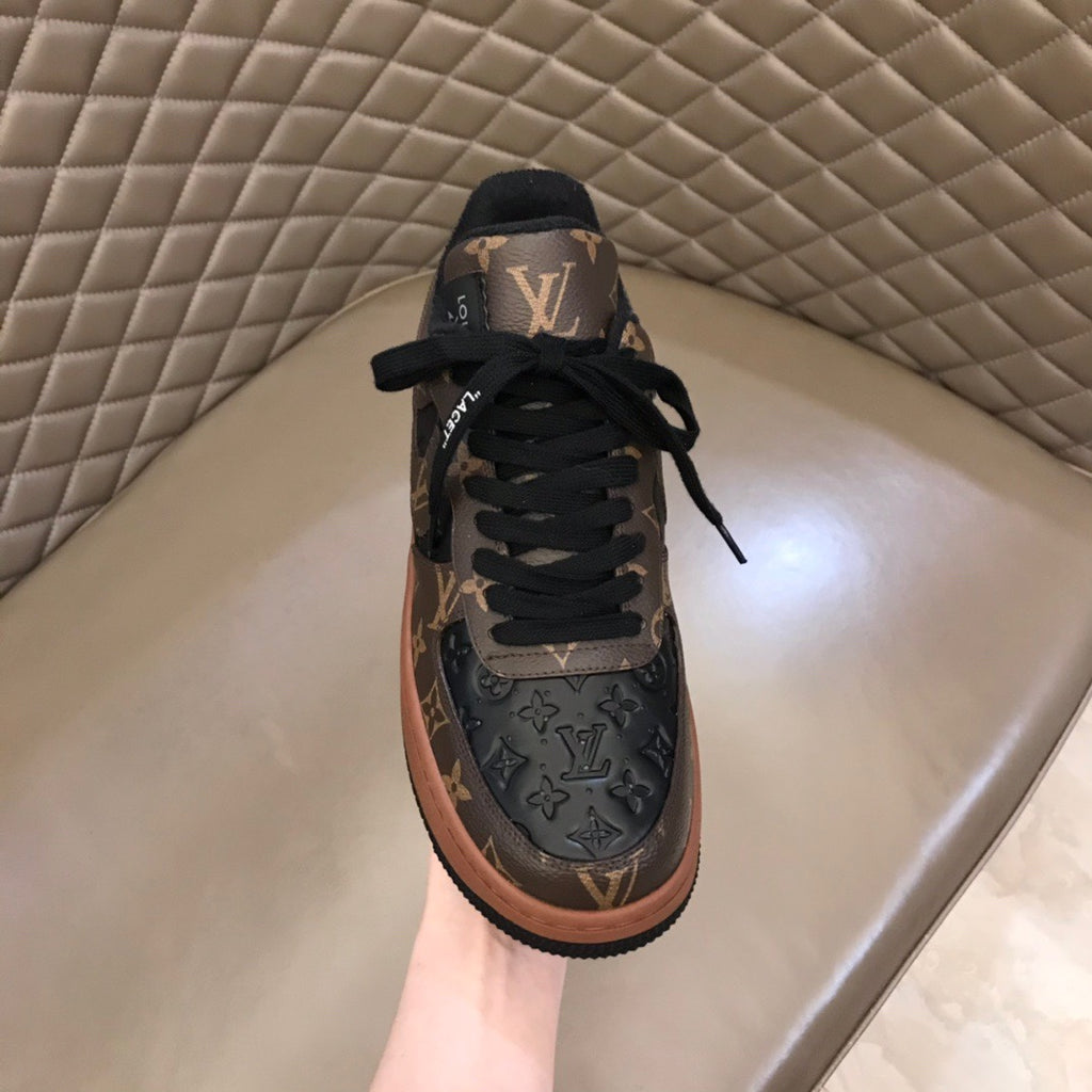 V& Jointly Signed Sneakers X3 0425052001