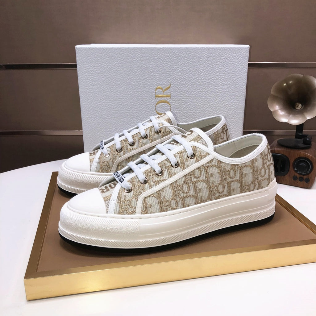 Embroidered Women's Canvas Shoes XC0823080802