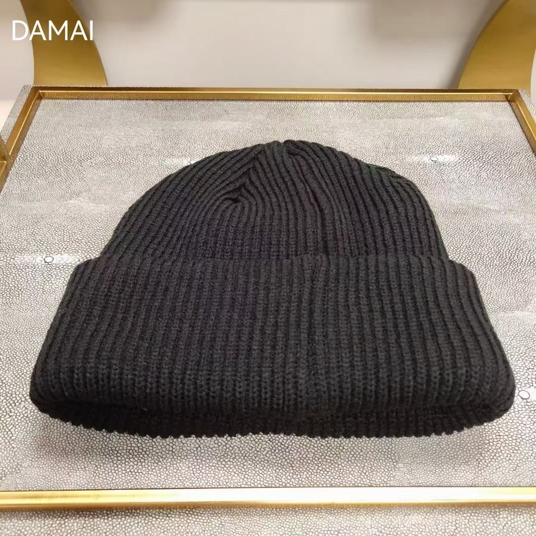 New Embroidered Letters Curling Toe Knitted Hat Unisex Tide Brand Antifreeze Cold Hat