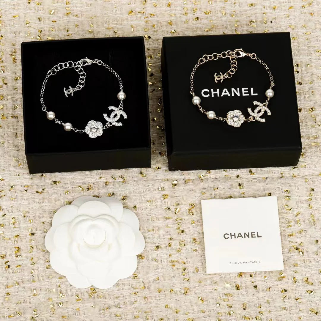 CC 5 Motif Flower With Pearl and Double C Bracelet