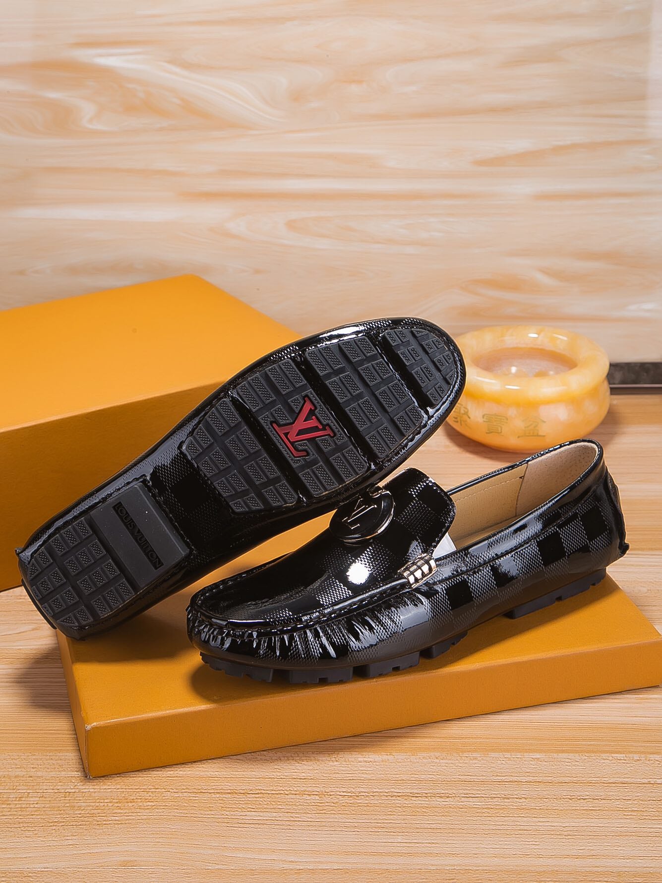 New Luxury V Brand Loafers XC0424082204