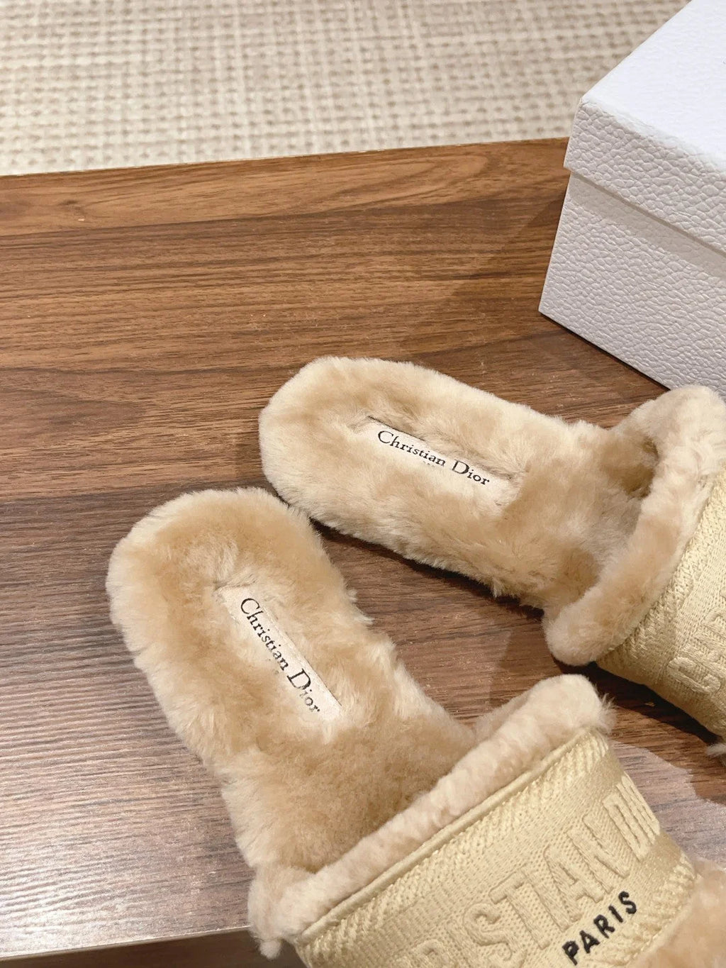 CD Dway Slide Beige Fleece Lining And Canvas Fabric