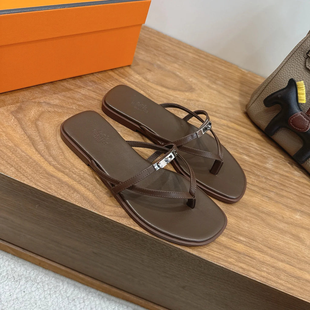 New Kelly Buckle Flip-Flops 1026070202