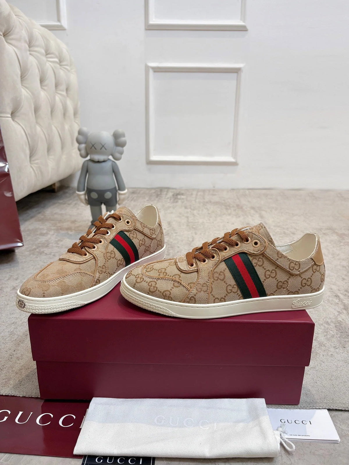 GG Stretch Low-Top Trainers Beige Canvas 824431