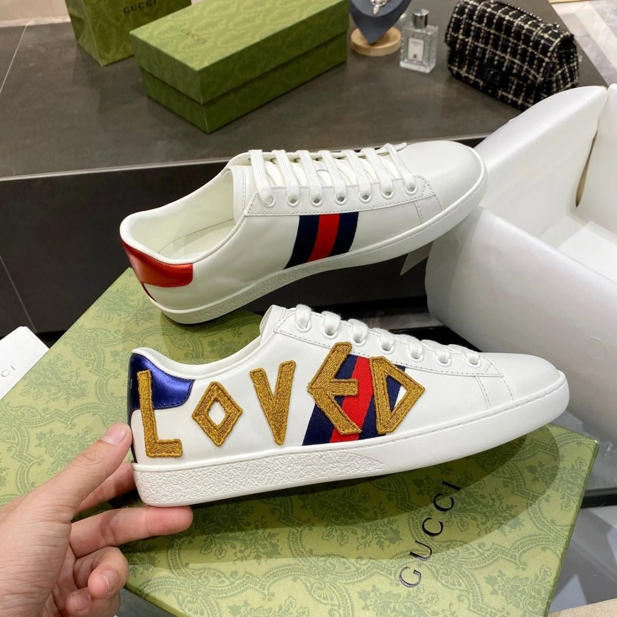 New fashion classic versatile sneakers 04240080705