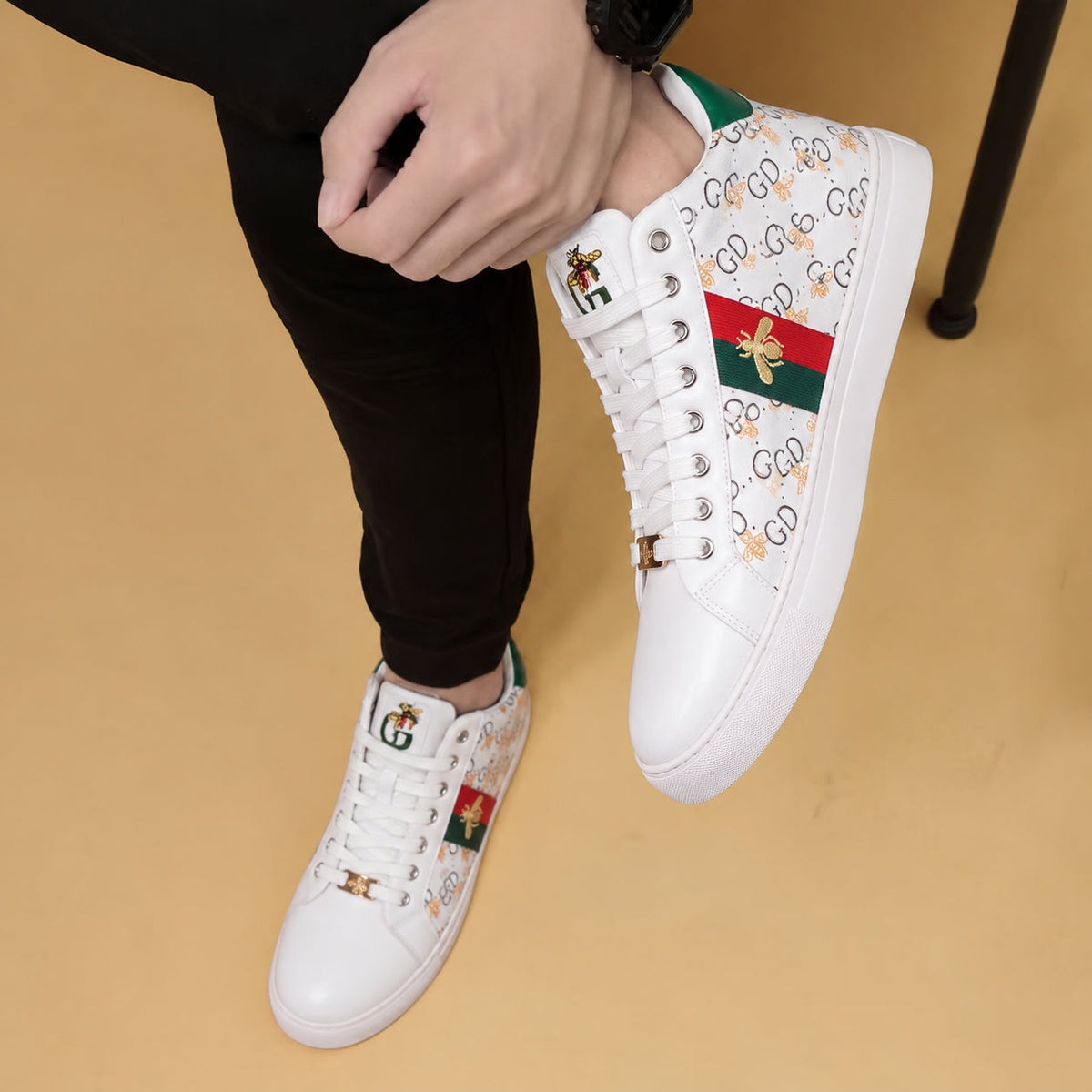 New G Logo White Sneakers PD0426091101