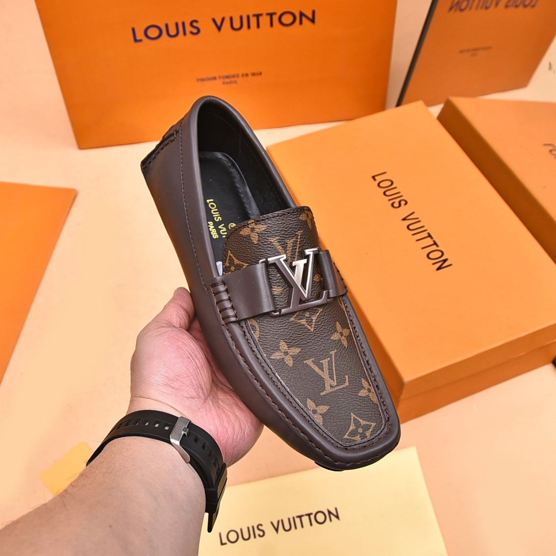 24 New Luxury VL Loafers 0424081517