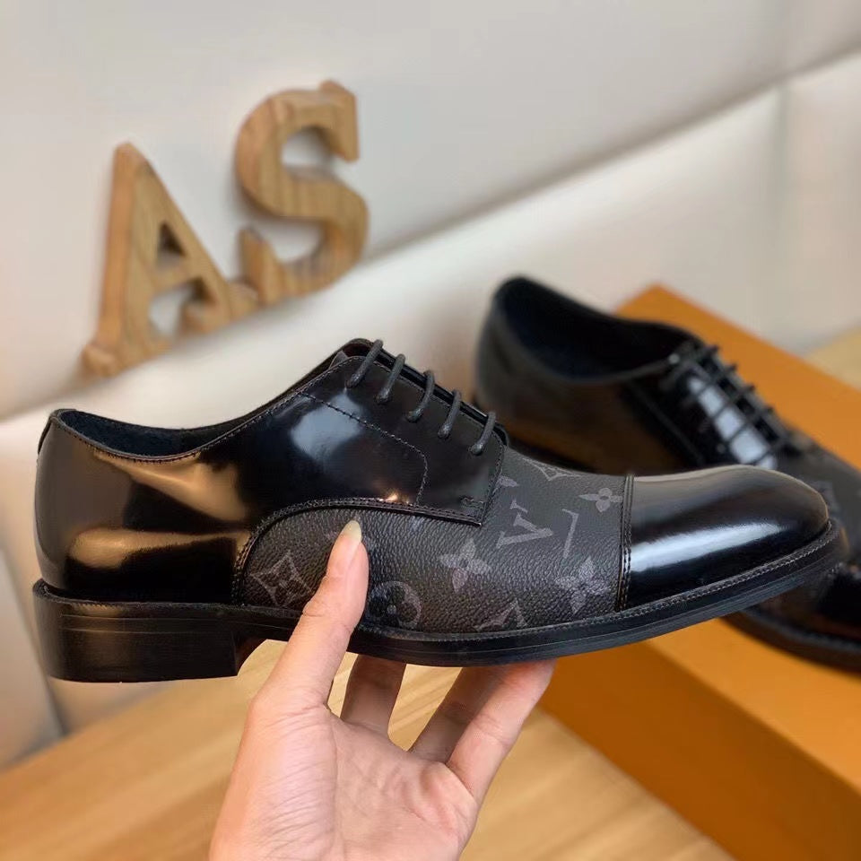 Bright Black Classic V for Luxury Men's Loafers