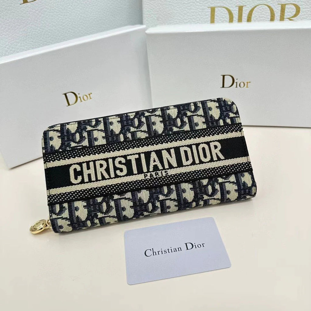 New Fashion Versatile Handbag 1024011508