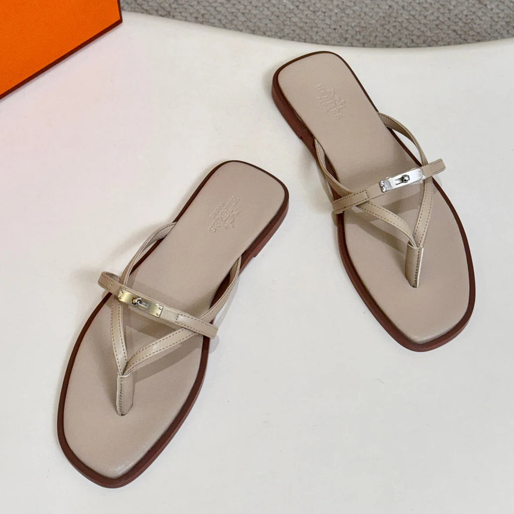 New Kelly Buckle Flip-Flops 1026070204