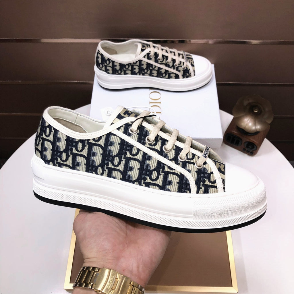 Embroidered Women's Canvas Shoes XC0823080802