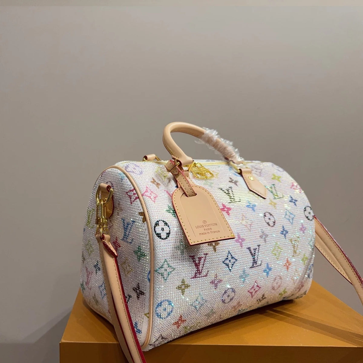 Stylish rhinestone-embellished white pillow bag 1426020310