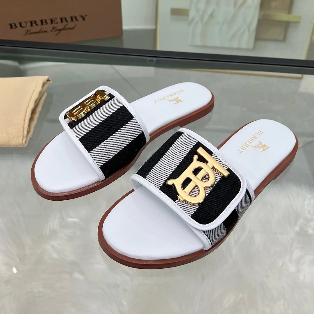 Classic plaid fashion versatile sandals and slippers 1024050608